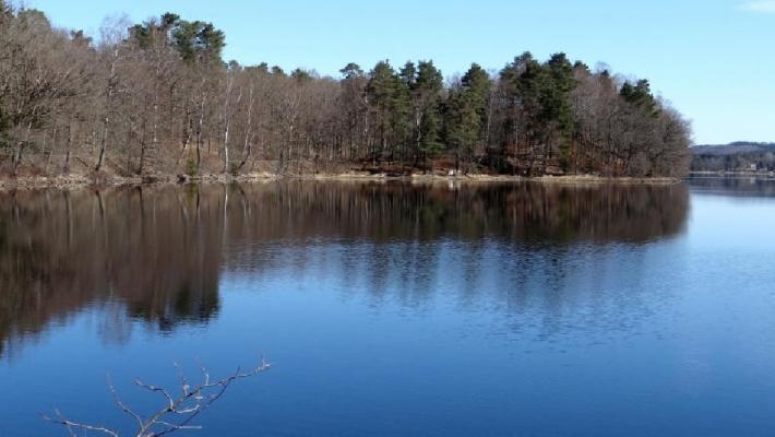 Habeltorpasjön (eller Bredaredssøen) Båstad (40.2 km) Båstad er mest kjent som tennis- og badeby.