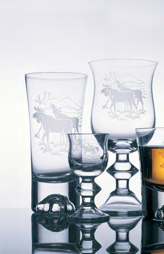 Motiv +43 kr VILLMARK Nyt villmarksopplevelsen. En populær samleserie med robuste og eksklusive glass med skulpturelle isfjell i bunnen.