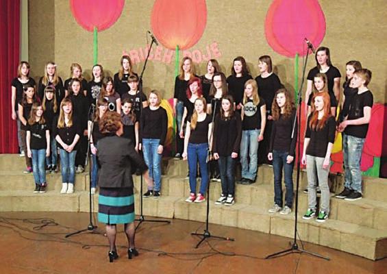 Da smo res kulturna šola, je ugotovil tudi letošnji GOST KULTURNE PRIREDITVE OB ZAKLJUČ- KU BRALNE ZNAČKE NAŠE ŠOLE, tj. pisatelj in dramatik TONE PARTLJIČ, ki nas je 12.