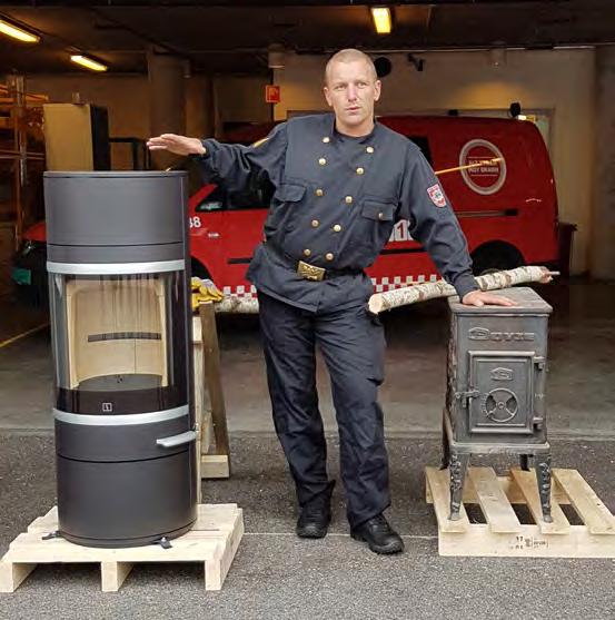 s 32 s 33 Bergen brannvesen og Det lokale eltilsyn/bkk stod sammen på stand på Røykvarslerdagen.