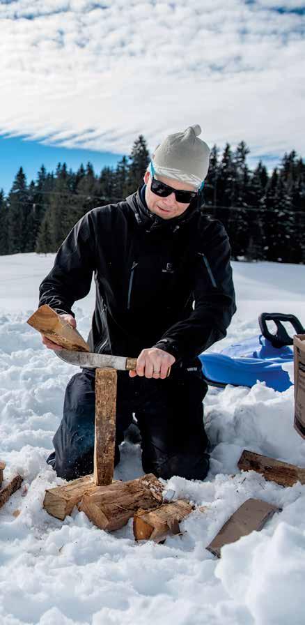 Hva er vel mer naturlig enn å invitere til gudstjeneste her under åpen himmel med påfølgende aking og grilling, spør sjømannsprest Lena Rebekka Risnes (39).