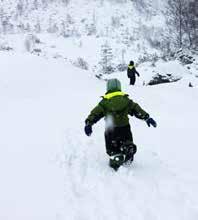 Søndag går turen i fint terreng og flotte nedkøyringar til Sauda. Transport tilbake til Skromme. Litt krevjande skitur. Pris: kr 1.450 for medlemmer, kr 1.650 for ikkje-medlemmer.