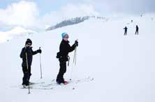 Turleiarar: Sturla Helland, tlf. 970 24 320 og Gro Rusten, tlf. 908 75 737 7. 8. april Skitur Garen Hadlaskard Turen startar frå Garen, og me går via Berakupen til Hadlaskard i vakre Veigdalen.