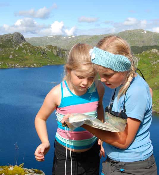 25. mai Ettermiddagstur på ski til Alvaldsnuten Vi køyrer frå Omvikdalen kl 16.30 mot Vetrhus og går til Alvaldsnuten via Kroka vatna. Flott utsyn mot Folgefonna, Åkrafjorden og Sunnhordland elles.