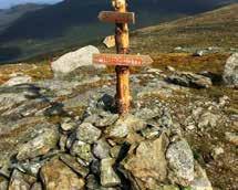 august Bergsdalen Breidablikk Vending Me møter på Årsnes ferjekai kl 08.15. Start i Fitjadalen på godt merka sti til Breidablik, ca 900 hm å gå i noko bratt terreng med matpause på Håsete.