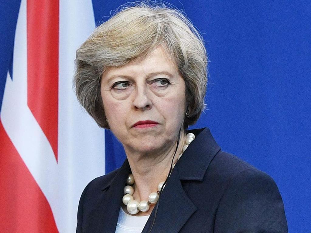 Storbritannia også i Brexit-krise under Theresa May The