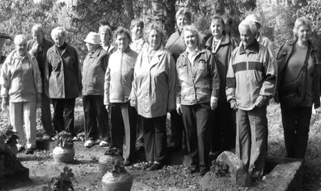 Väärikad 3 Koduõendusteenus Koduõendusteenuse patsiendiks on kodus olev õendusteenust vajav isik. Teenuse saajale on kodus viibimine parim võimalus elukvaliteedi säilitamiseks ja parandamiseks.