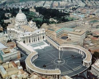 spektakularni Koloseum; najveća i glavna rimska trijumfalna vrata Konstantinov slavoluk na Ulici trijumfa;