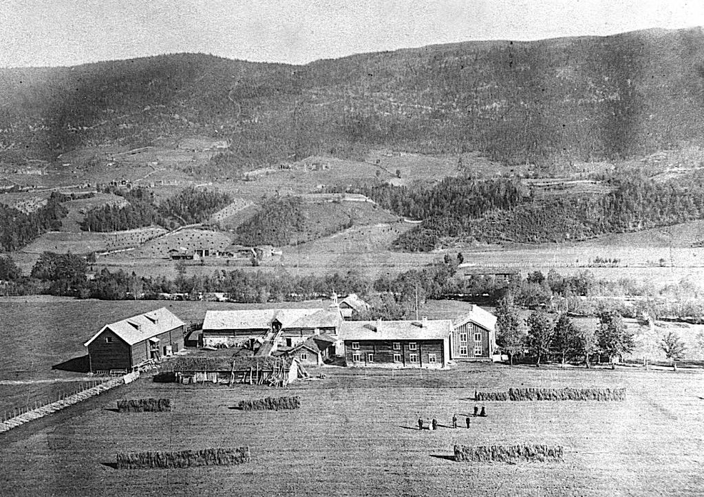 Engen i Tylldalen ca. 1870 Foto: Elen Schomrach, Christiania. Repro: MiNØ 266685. høker i Trondheim.