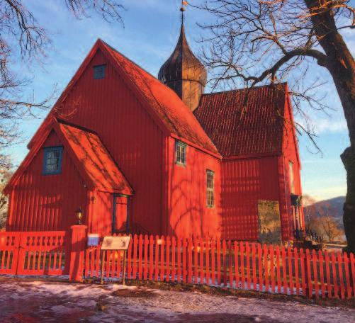 Kirken har vernestatus automatisk listeført (1650-1850). Stadsbygd kirke ble innviet i 1842.