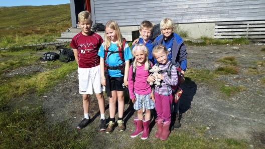 Turprogram 2018 Born Sun 4. Februar: Kom deg ut - dagen Høgdemeter: 0 Lengde: 0 km Aktivitetsdag på Sjusete skianlegg for heile familien. Sjå annonsering dagane før. Stad: Sjusete. Tid: 11-14. Gratis.