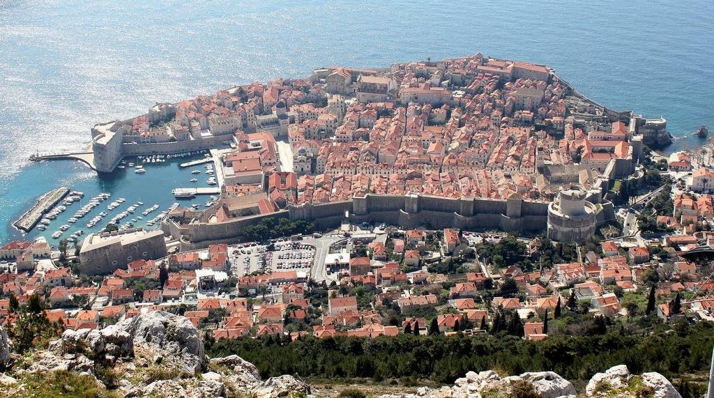 DAG 2 DUBROVNIK Utflukt til Gamlebyen og Mt.