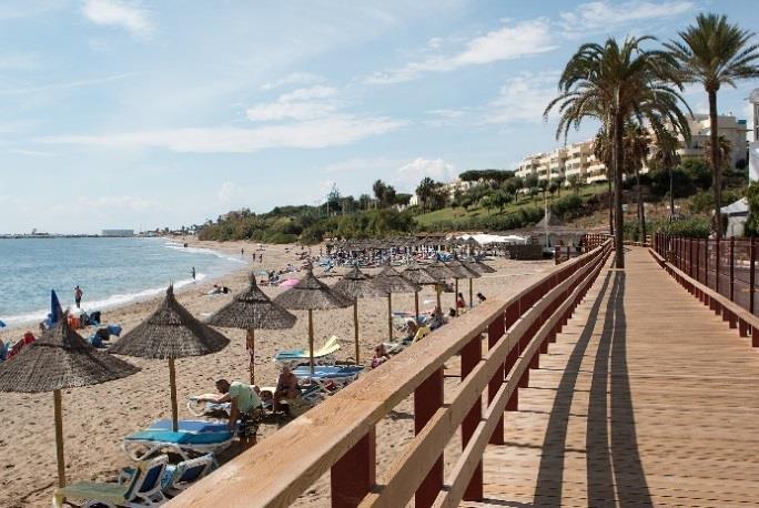 Fellesaktiviteter skjer både på dette resortet og på søster resortet Crown Resort Club Marbella (400 m). På vårt VIOVER60 Resort har vi norske, voksne verter som bidrar til trygghet og sosialt samvær.