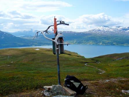 HESTNESAKSLA 470 moh En flott familietur. Fra Hestnesaksla kan du nyte et åpent, storslagent fjellandskap med fin utsikt vestover mot Malangshalvøya og utover mot Kvaløya.