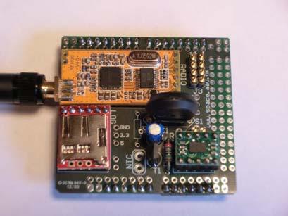 Figuren under viser kortets kretsskjema hentet fra: http://arduino.cc/en/uploads/main/arduino_uno_rev3-schematic.pdf. For mer informasjon om Arduino UNO R3 se: http://arduino.