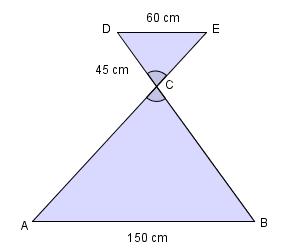 Eksempel 3 På figuren er AB og DE parallelle. Linjestykkene AE og BD går begge gjennom C. Oppgave Vis at ABC og EDC er formlike, og bruk dette til å regne ut en av de ukjente sidene i ABC.