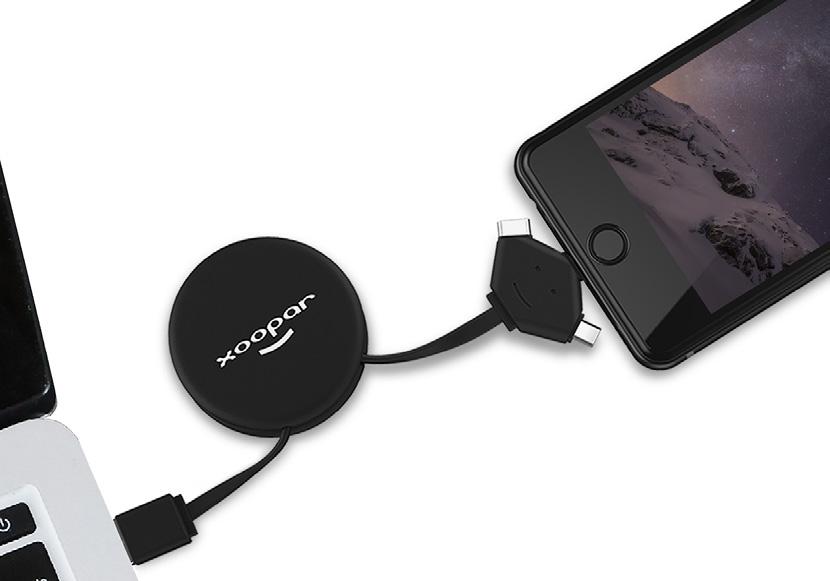 MACARON CHARGING 0115 Uttrekkbar ladekabel med USB-C, Micro-USB og Lightning.