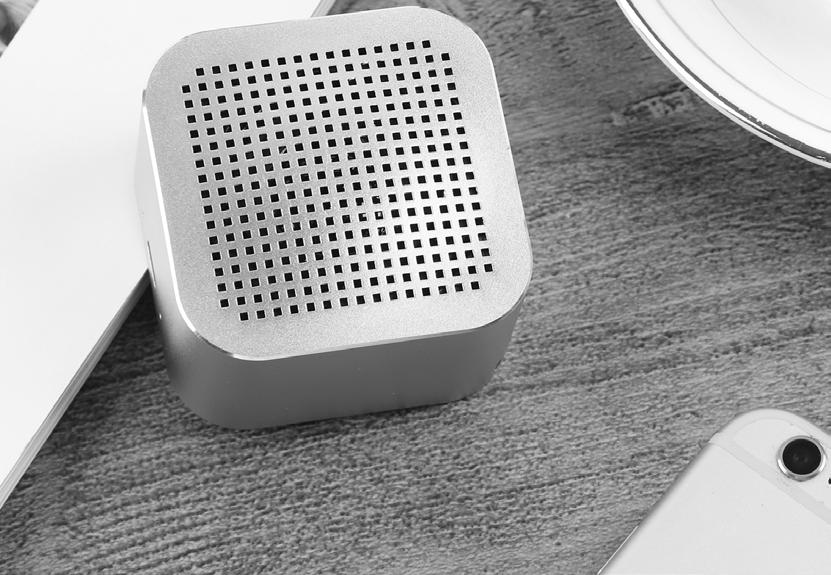 THE SQUARE 1553 Stilig liten bluetooth høyttaler med