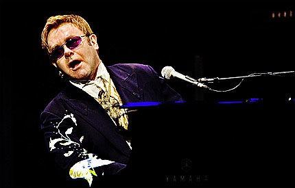 KONSERTER Elton gjorde sin første store opptreden i USA 25.