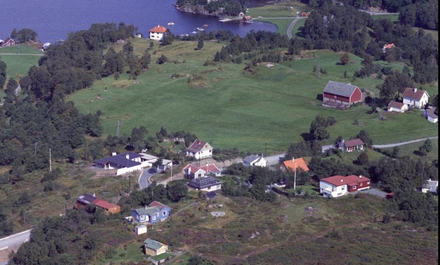 3.4 Bygningsmiljø Skråfoto/Flyfoto fra 1961. Bildet er tatt fra sør-vest.