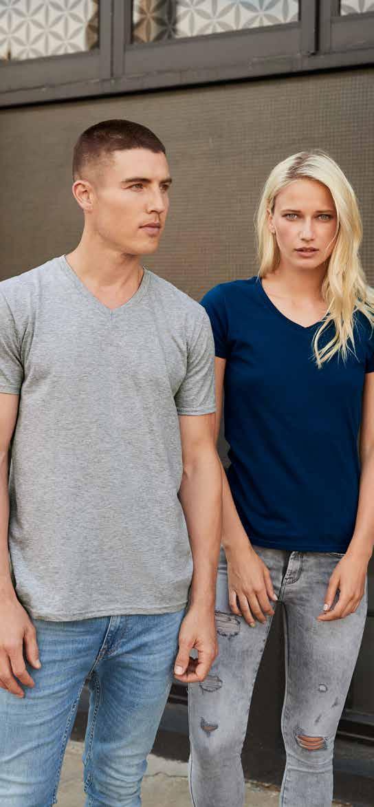 LIGHTWEIGHT A104 982 / ADULT LIGHTWEIGHT V-NECK TEE Passform / Semi-fit Størrelser / S-XXL Vekt / 150 g/m 2 Kvalitet / 100% bomull (heather graphite: 50% bomull/50% polyester, heather navy/ heather