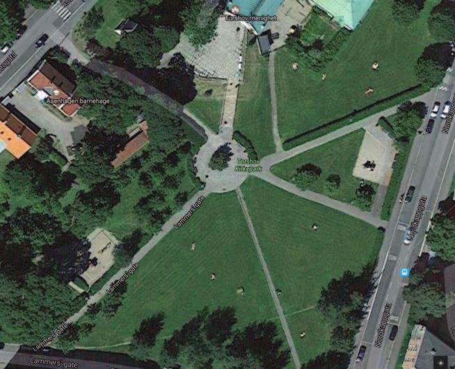 7 Forslag 4 Torshov kirkepark - parkeringsforbud ved inngang til park i Lammers gate og Nordkappgata Beskrivelse Det er behov for tiltak som for eksempel skilting av parkering forbudt i