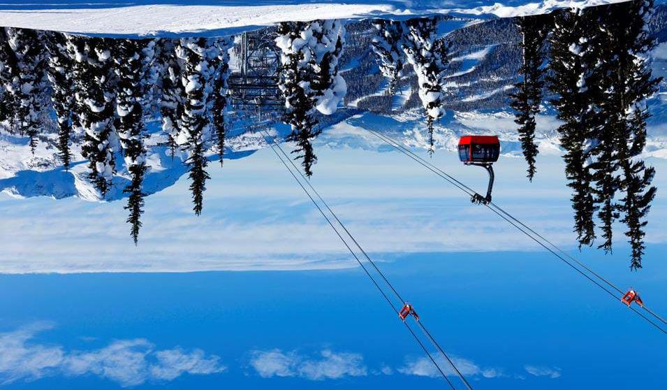 Peak 2 Peak Gondola i Whistler Canada - Skiferie i Canada og strandferie på Hawaii Standard overnatting: Kaanapali Beach Hotel Superior overnatting: Sheraton Maui Resort & Spa ned igjen på en