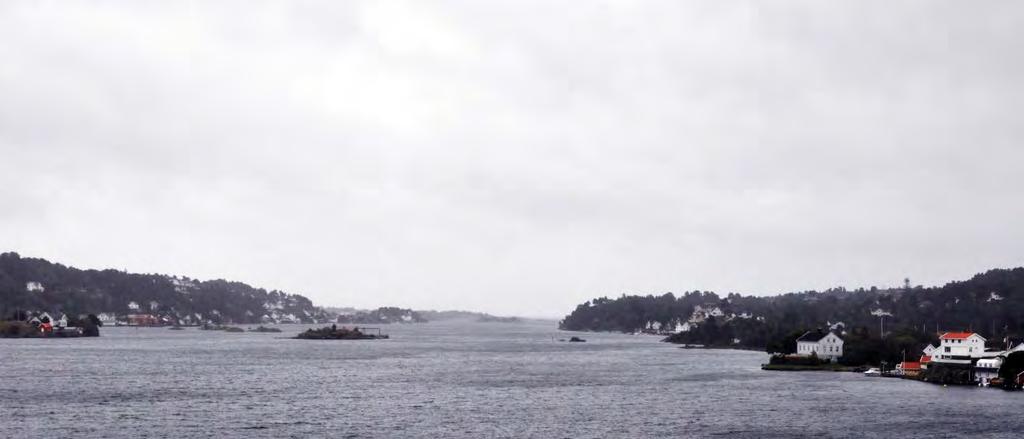 TRAFO a r k i t e k t u r Sett fra Batteriet i Arendal ut Galtesund. Jomfruholmen til høyre i bildet. Fra Galtesund inn mot byen.