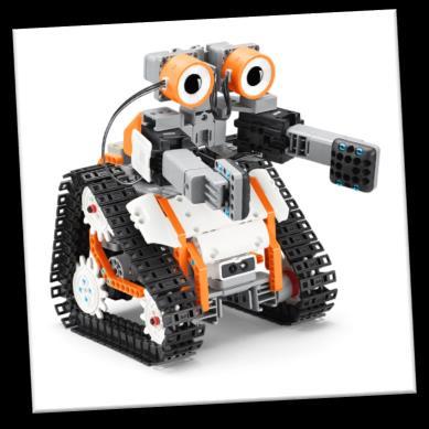 Elevene vil sammen med Pål bygge seg gjennom Lego Mindstorm sitt byggesettet med 5 ulike roboter, fra den enkle Tracker til den