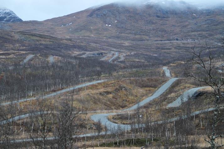 sin friluftslivsutøvelse. Kanskje illustrerer disse ulike fortellingene at vurderingene både er subjektive, normative og interessebaserte.