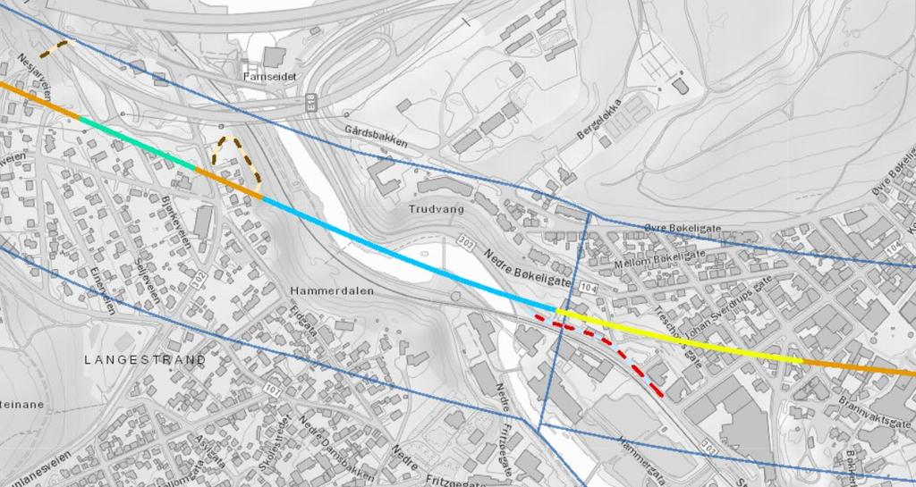 300 meter av strekningen må fundamentene bygges helt eller delvis ute i Farriselva. Se Figur 5-15 og Figur 5-16.