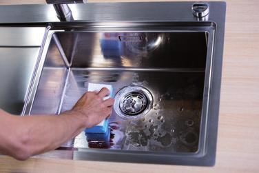 BLANCO rengjøring og pleie BLANCO CARE Rengjøring og pleie: Gi din vask et langt liv BLANCO POLISH Poleringskremen er utviklet for grundig