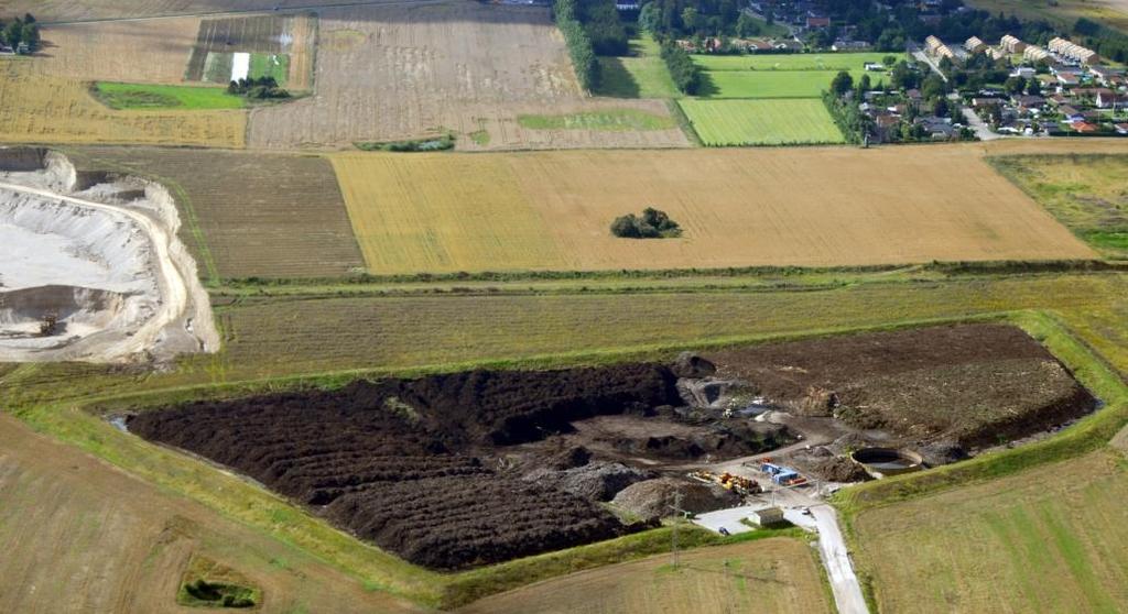 Fra Store norske leksikon : Torvmyrene ble dannet for ca. 10 000 år siden, da isen trakk seg tilbake. Torv er i en gråsone i forhold til om ressursen skal kalles fornybar eller ikke.