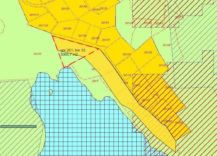 Kartet under viser viser forslag til formålsutvidelse slik at arealdelen gjenspeiler den faktiske situasjonen i området. Eiendom gnr. 201 bnr. 32 er merket med rød stiplet linje. Figur 8.
