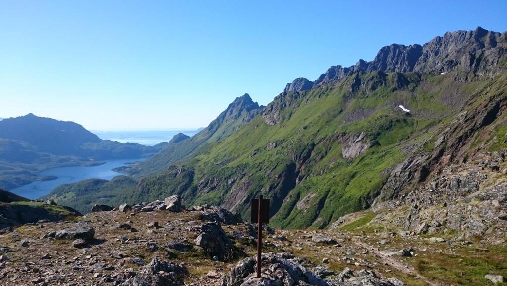 August: Befaring til Muddvær med teknisk avdeling i Vega kommune. Møte om kommunikasjonsstrategi i verdensarvsenteret, i Brønnøysund.