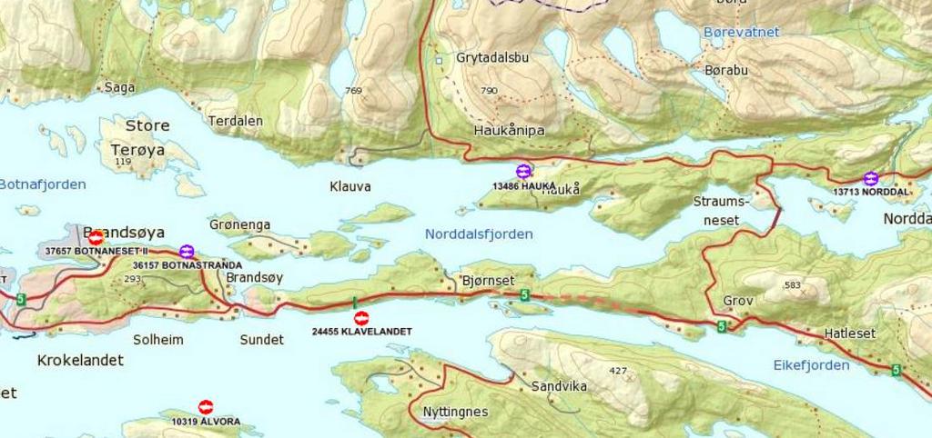 AKVAKULTUR OG SMITTEHENSYN Det er 10 km til nærmeste settefiskanlegg, Norddal (lok. nr 13713, 2,5 mill stk) tilhørende Firda Settefisk AS.