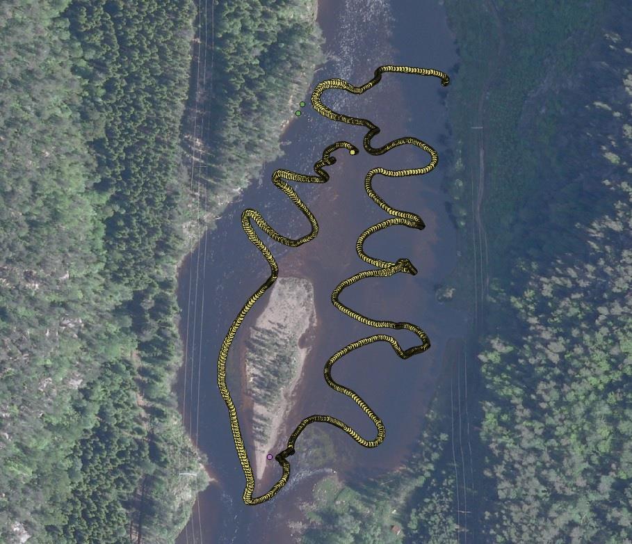 Figur 20. Innmålt trase for ekkoloddmålinger på strekning 5 ved øya Sanøy. De grunne områdene vises på østsiden av øya og nordover. Flere gyteområder er registrert omkring Sanøy (Figur 21).