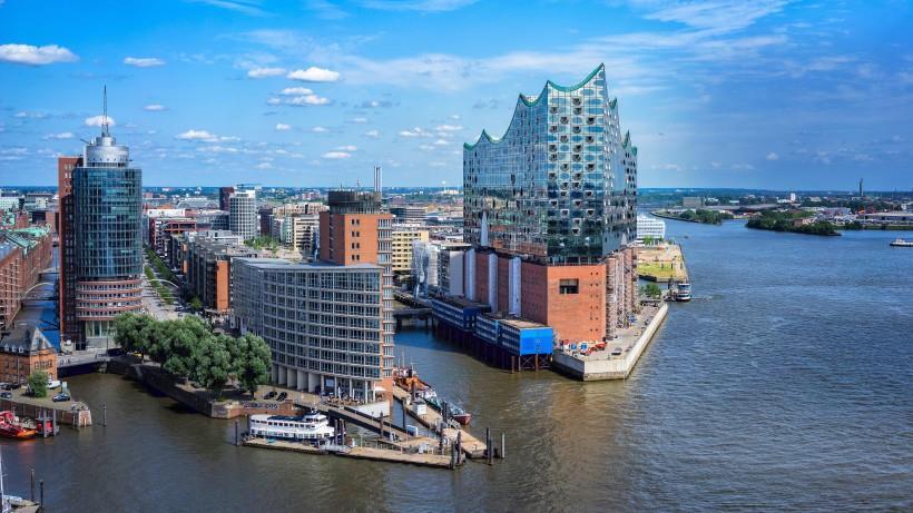 4 Dag 3 Konsert i Elbphilharmonien (F, M) Formiddagen er fri til å utforske Hamburg på egenhånd, eller sammen med reiseleder.