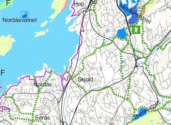 5.4 EVENTUELLE TEMAPLANER 5.4.1 Overordnet grøntstruktur kommuneplanens arealdel (2006-2017) Planområdet markert med blå sirkel.