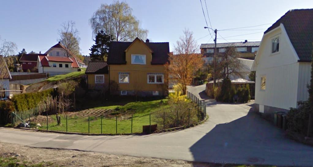 (Kilde: Bildet er hentet fra Vennesla tidende, 2017) Figur 21 Bildet til venstre viser boligområdet ved Revia, og bildet til høyre viser eksempel på mer konsentrert bebyggelse nordvest i planområdet.