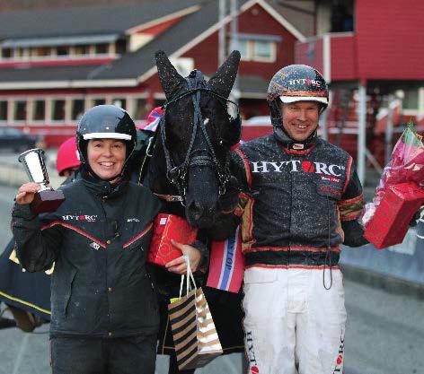 Andre priser: Årets hoppe: Ulsrud Tea Årets Rogalands oppdrett: Stoletheshow / Per Rune Pollestad & Ordin Larsen Kr.