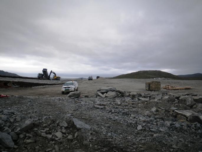 Områdene nord for brannøvingsfeltet og øst for det steinutfylte området er ikke berørt av utvidelsen.