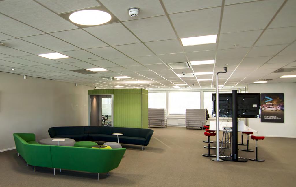 Smart lysstyring for kontor Tidsstyring Slå på og av scenarioer basert på arbeidstiden på kontoret.