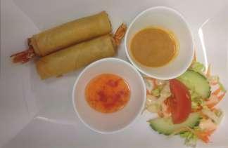 ) ปอเป ยะผ ก 65,- Friterte Hjemmelaget Thai vårruller med grønnsaker og glassnudler. Serveres med salat, søt chilisaus og peanøttsaus.