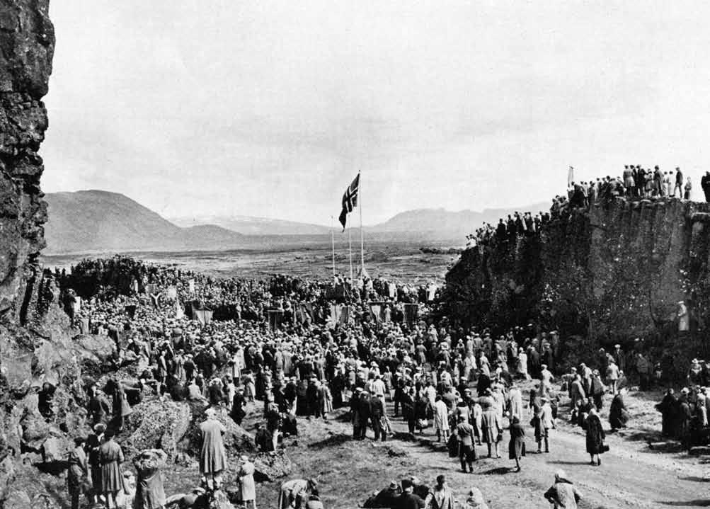 Saga UMSK Frá setningu Alþingishátíðarinnar við Lögberg á Þingvöllum 1930. Þ. Kristjánsson og skilaði hann skýrslu til Skinfaxa sem hér er vitnað til.