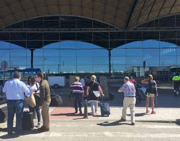 10 NYHETER Største skandinaviske ukeavis på Costa Blanca ANNONSER 11 354.000 nordmenn og svensker benyttet Alicante-flyplassen Flyplassen Alicante-Elche hadde 3.598.
