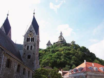 Z namenom ohranjanja slovenske kulturne dediščine in kot zanimivost navajamo še znana slovenska imena potniških postaj na Rudolfovi progi od Beljaka do Št. Vida.