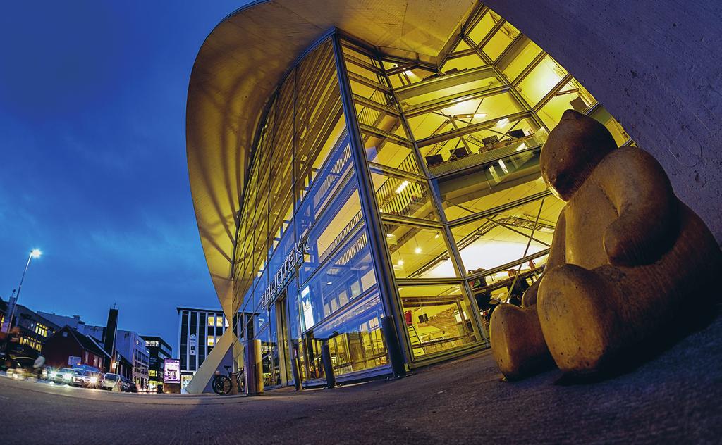 ÅPNINGSTIDER Utenom betjent åpningstid er alle bibliotek selvbetjente mellom kl 07.00 og 22.00 Hovedbiblioteket: Man-tors: 09.00-19.00 Fredag: 09.00-16.00 Lørdag: 11.00-15.00 Søndag: 12.00-16.00 Byarkivet: Tirsdag 09.