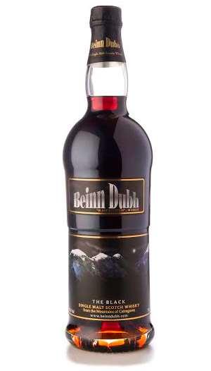 SPEY Beinn Dubh Speyside whisky lagret på Ruby Black og Tawny Port fat fra Douro-dalen i Portugal Farge: enkelt og greit; svart. Aroma: Fersk frukt med sultanas og mørke rosiner.