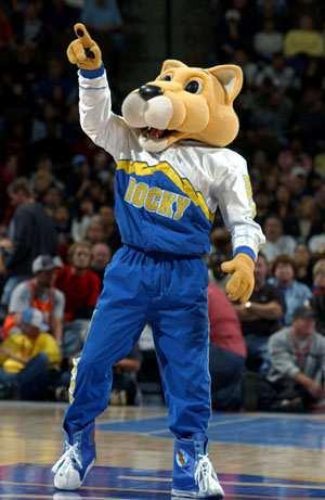 EESTI KARIKAVÕISTLUSED ÜKSIKMÄLUMÄNGUS - VILJANDI - 9. I 2010-14 66. Küsitava NBA klubi maskotiks on pätistunud lõvi Rocky (alusmisel pildil).